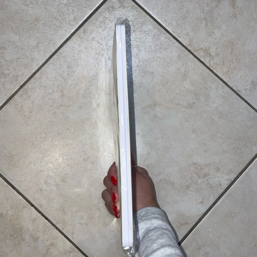 Limited Edition Clinique x Kate Spade Journal - Picture 4 of 4